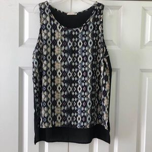 ⭐️ Sleeveless Blouse